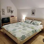 Garden House 度假居 *
