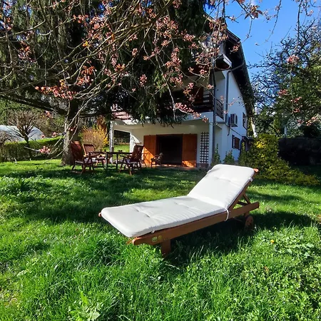 Garden House Dom wakacyjny